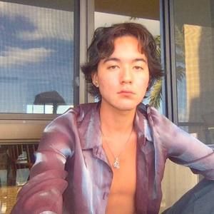 Meet your Posher, Joshua